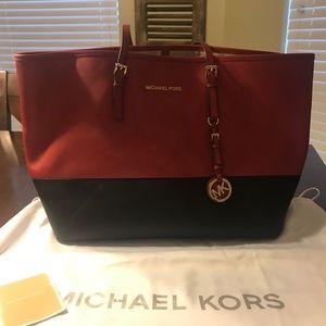 Michael Kors Jet Set Medium Two-Toned Tote